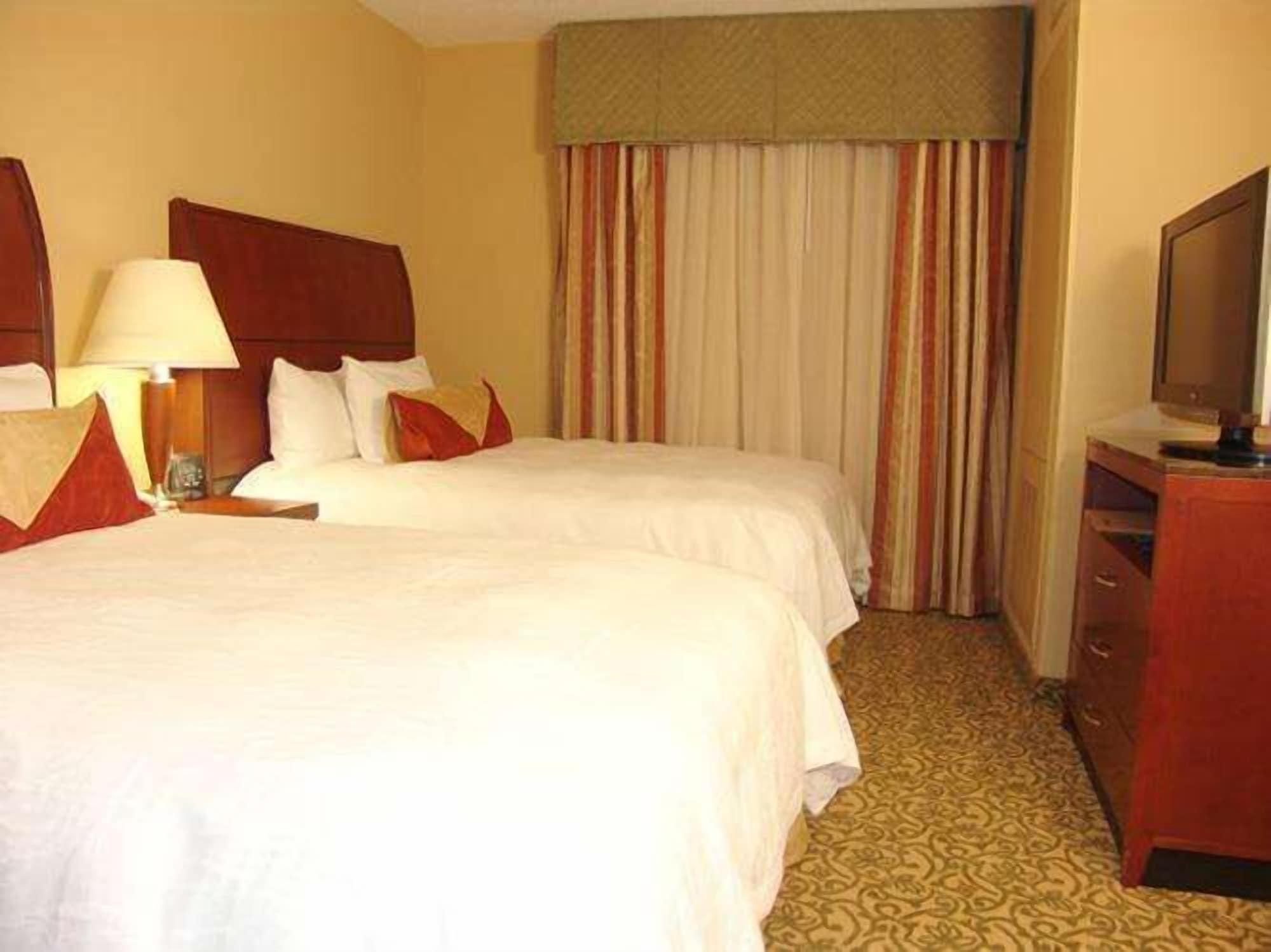 Hilton Garden Inn Meridian Dış mekan fotoğraf